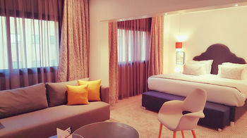 Hotel Leman, Les Berges Du Tunis