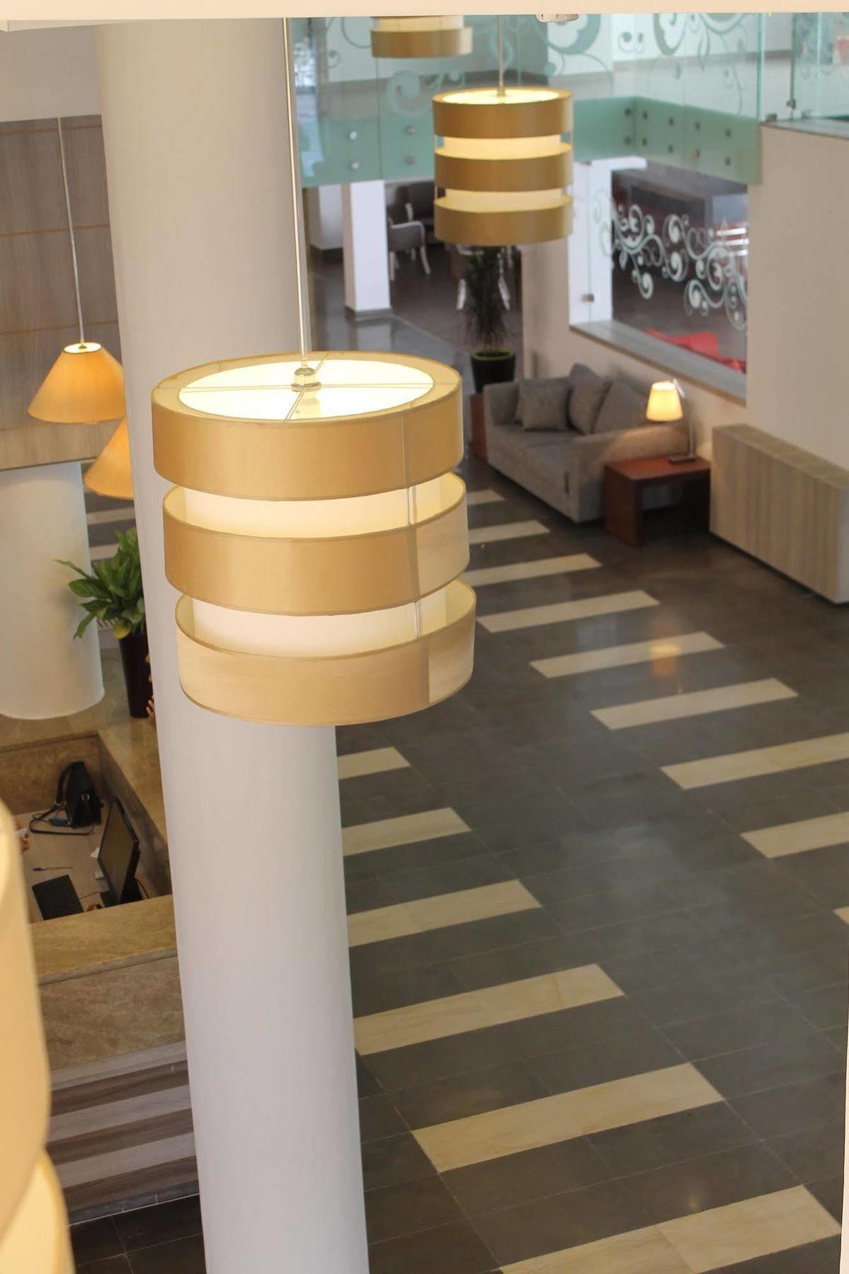 Hotel Leman, Les Berges Du 4*